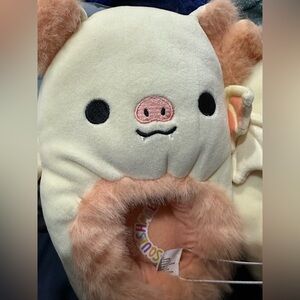 Squishmallows Kids Plush Pig Slippers in Cream and Peach